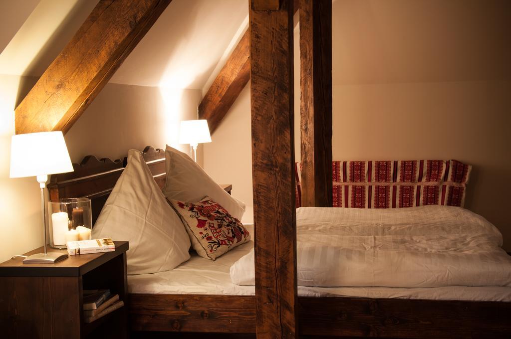 Transylvania Guesthouses Cincsor Δωμάτιο φωτογραφία